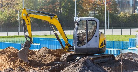 mini digger training plus